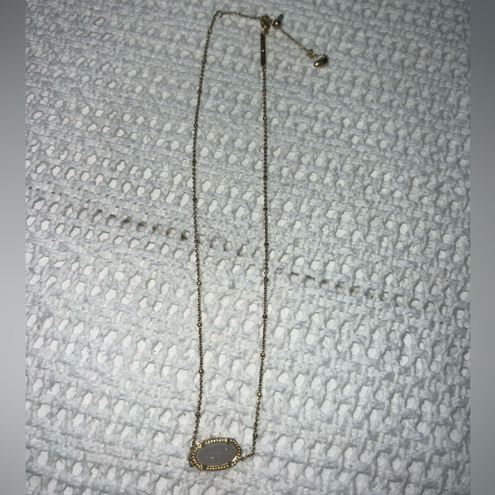 Kendra Scott Elisa Gold Pendant Necklace in Iridescent Drusy